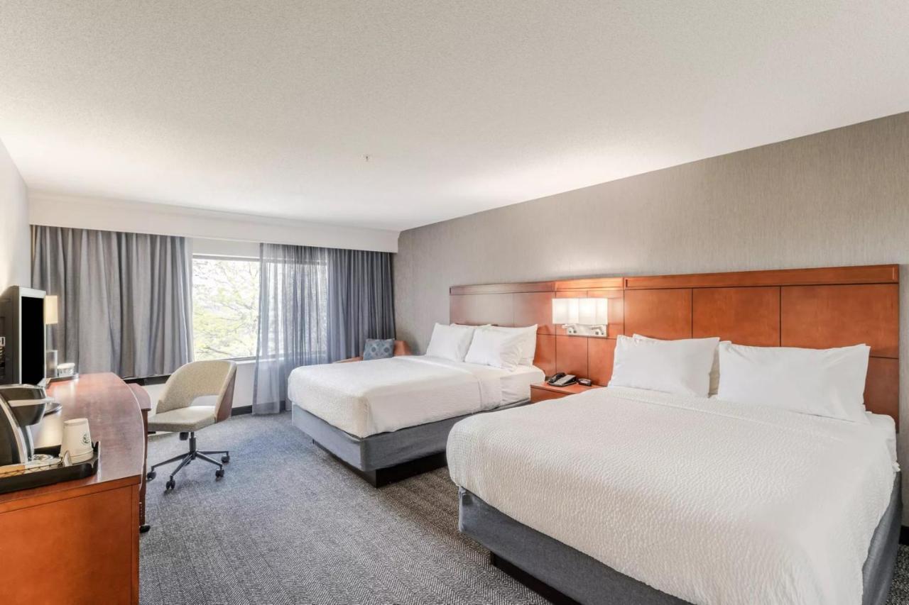 Courtyard Burlington Williston Hotel Luaran gambar