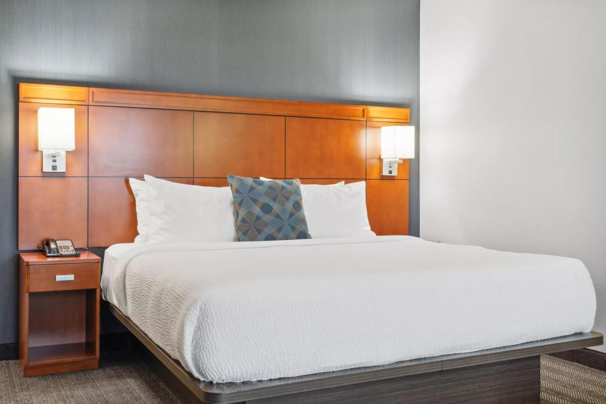 Courtyard Burlington Williston Hotel Luaran gambar