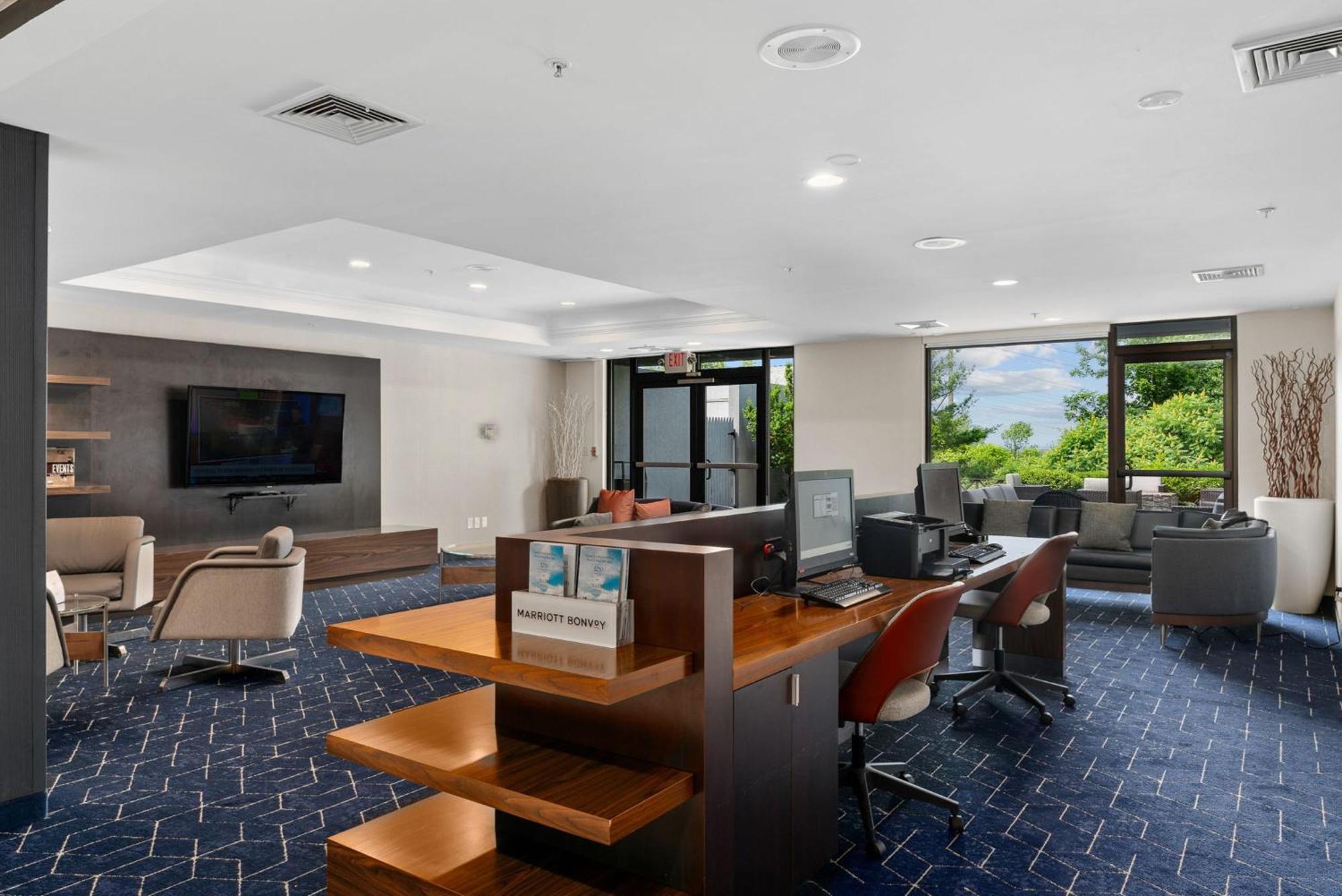 Courtyard Burlington Williston Hotel Luaran gambar