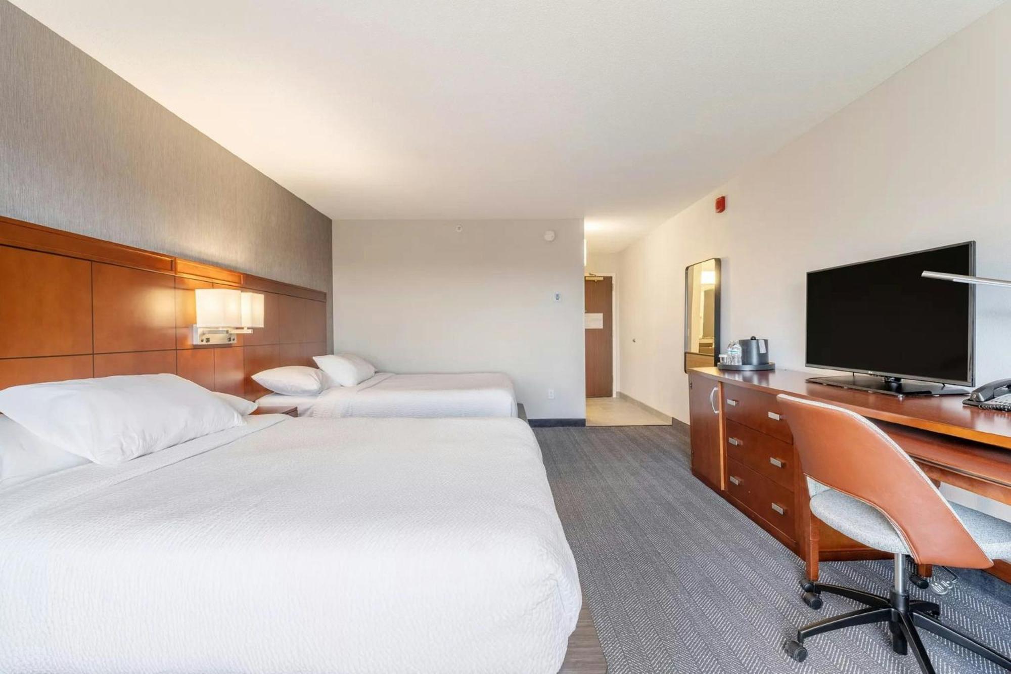 Courtyard Burlington Williston Hotel Luaran gambar